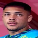 Vitor Roque Menuju Pintu Keluar Dari Barcelona